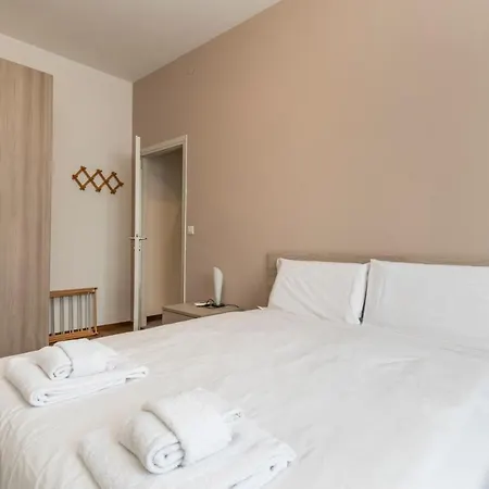 Sweet Near Navigli - Giambellino Apartment